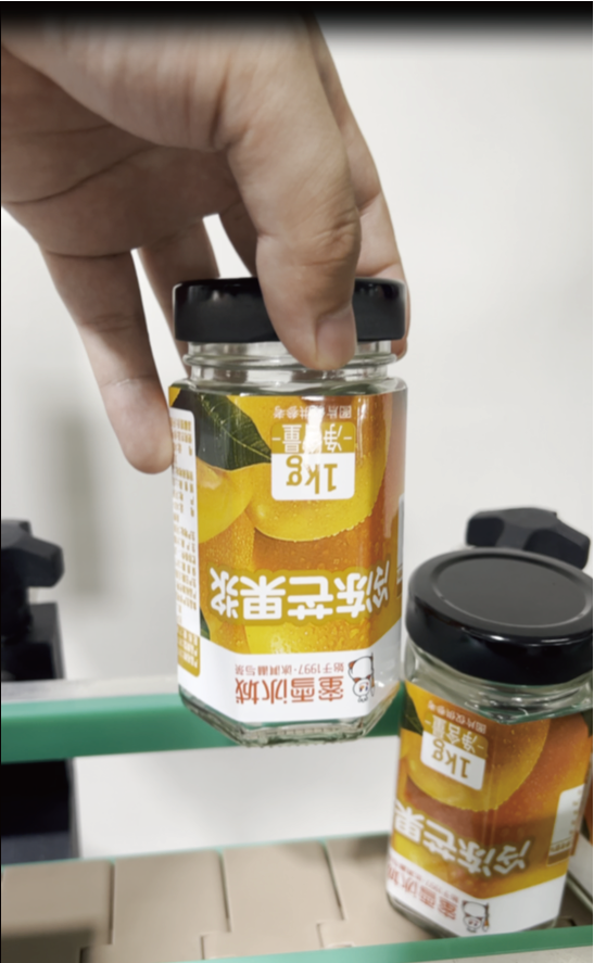 Automatic Rolling Round Bottle Labeling Machine